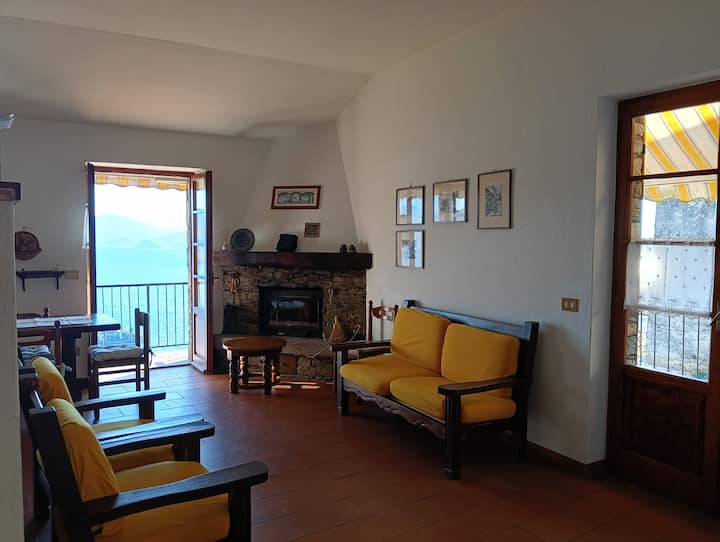 Un Balcone Sul Lago Maggiore
Cod.cir 10306400094 - Mottarone