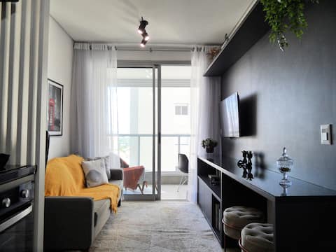 Popular Airbnb listing: Studio near Guarulhos Airport, garage, swimming pool in Guarulhos