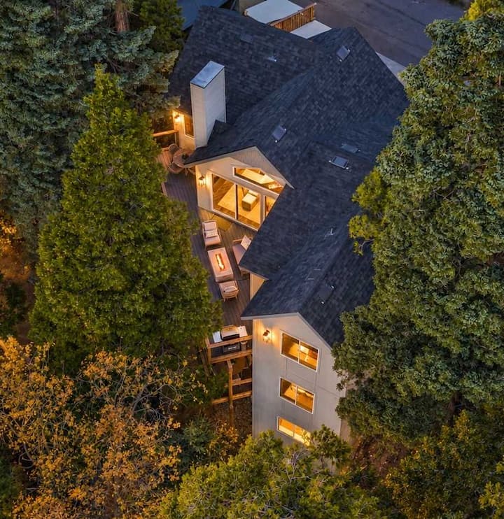 Lux Home 2 Huge Decks, Ac, Ev Chgr, Private Dock - Lake Arrowhead, CA
