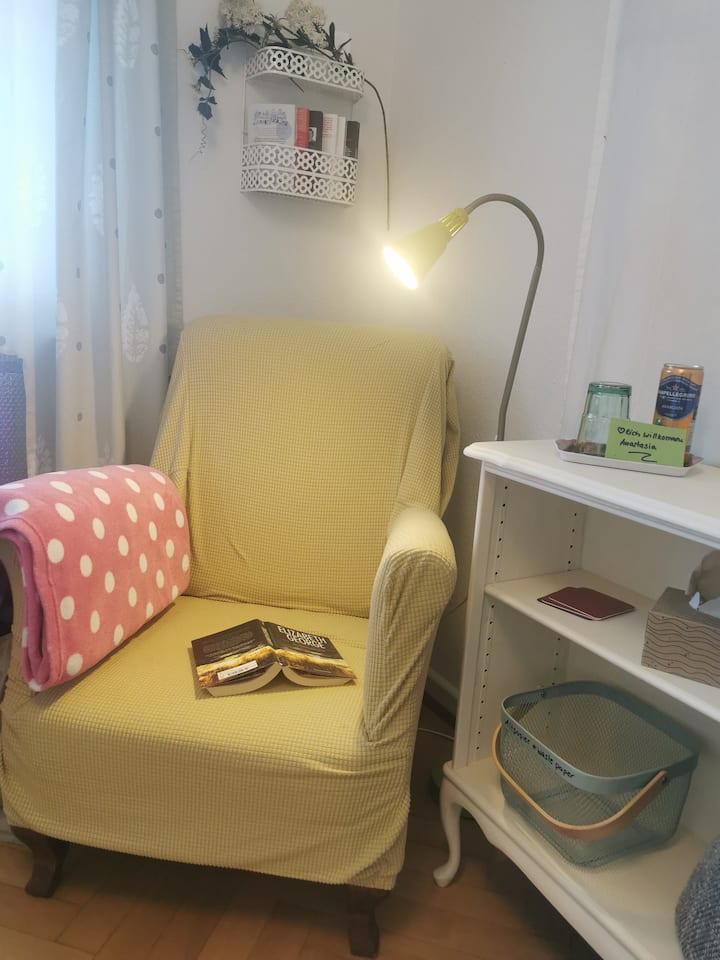 Schönes, Kleines Zimmer Mit Komfort - フリブール アン ブリゴー