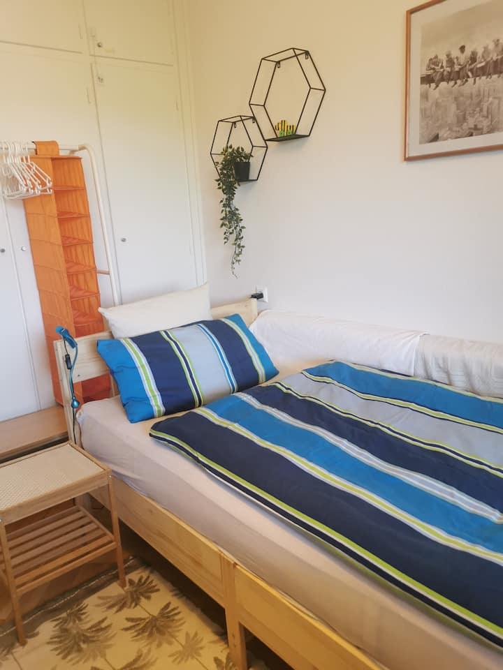 Kleines Zimmer M. Teeküche Nur An Frauen - Freiburg