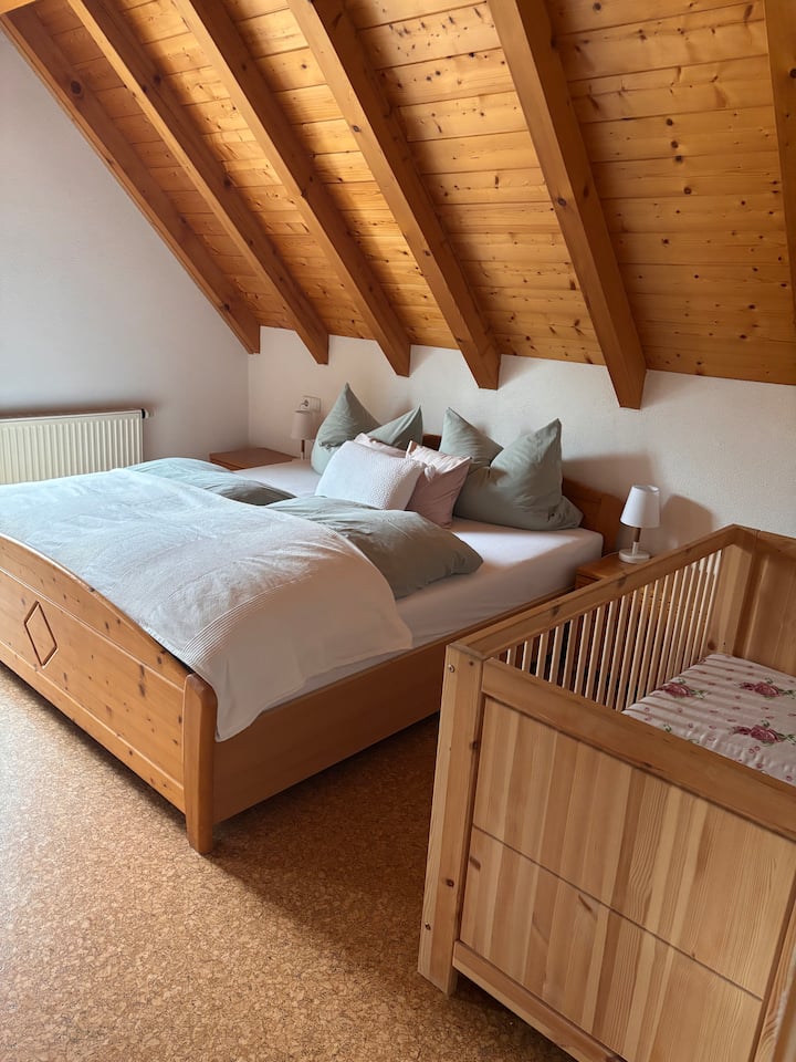 Schlafzimmer 2