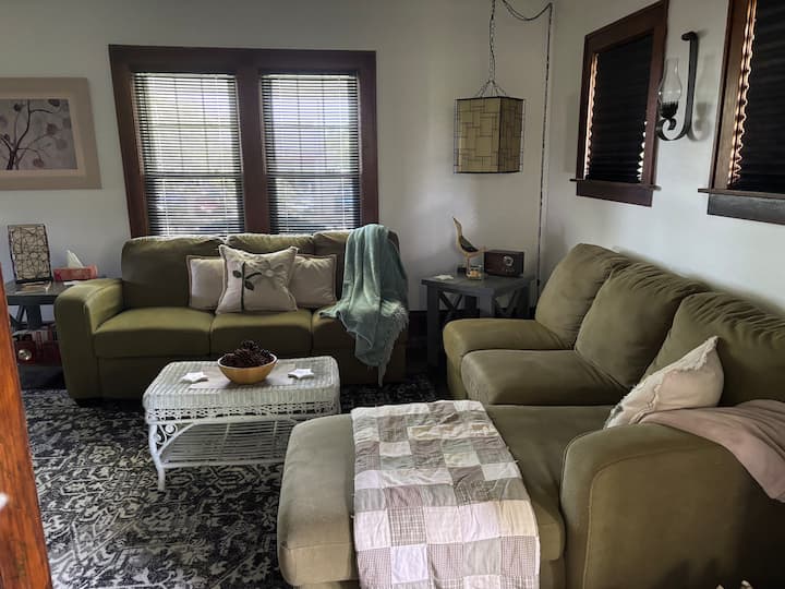 Lodge 33 - Cozy, Newly Renovated Home In Lakewood! - Jamestown, NY