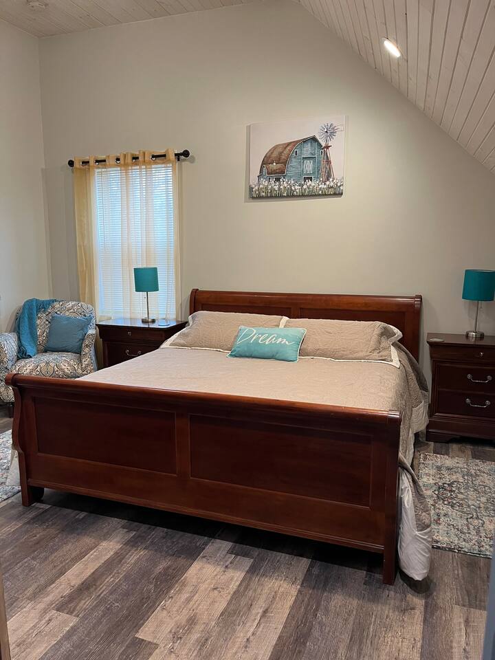 The Loft-walkout balcony, King bed & Double bed