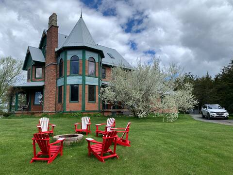 Emerald on the Lake @800ft Waterfront 20ac Forest