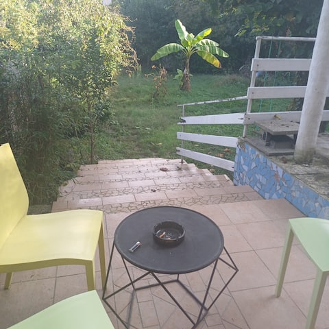 Large, warm guest house with garden terrace