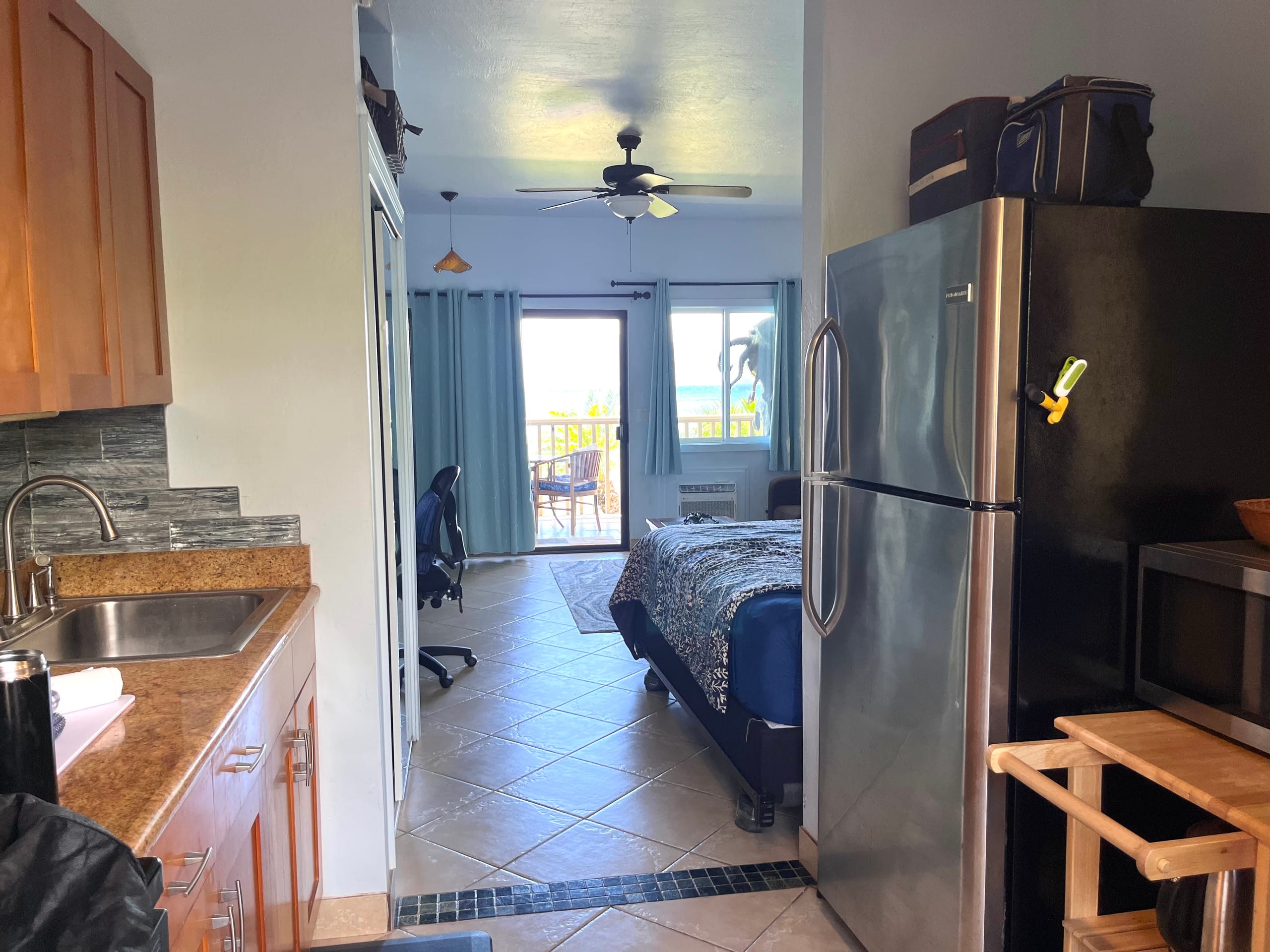 Condo in Lahaina · ★4.93 · 1 bedroom · 2 beds · 1 private bath - Image 16