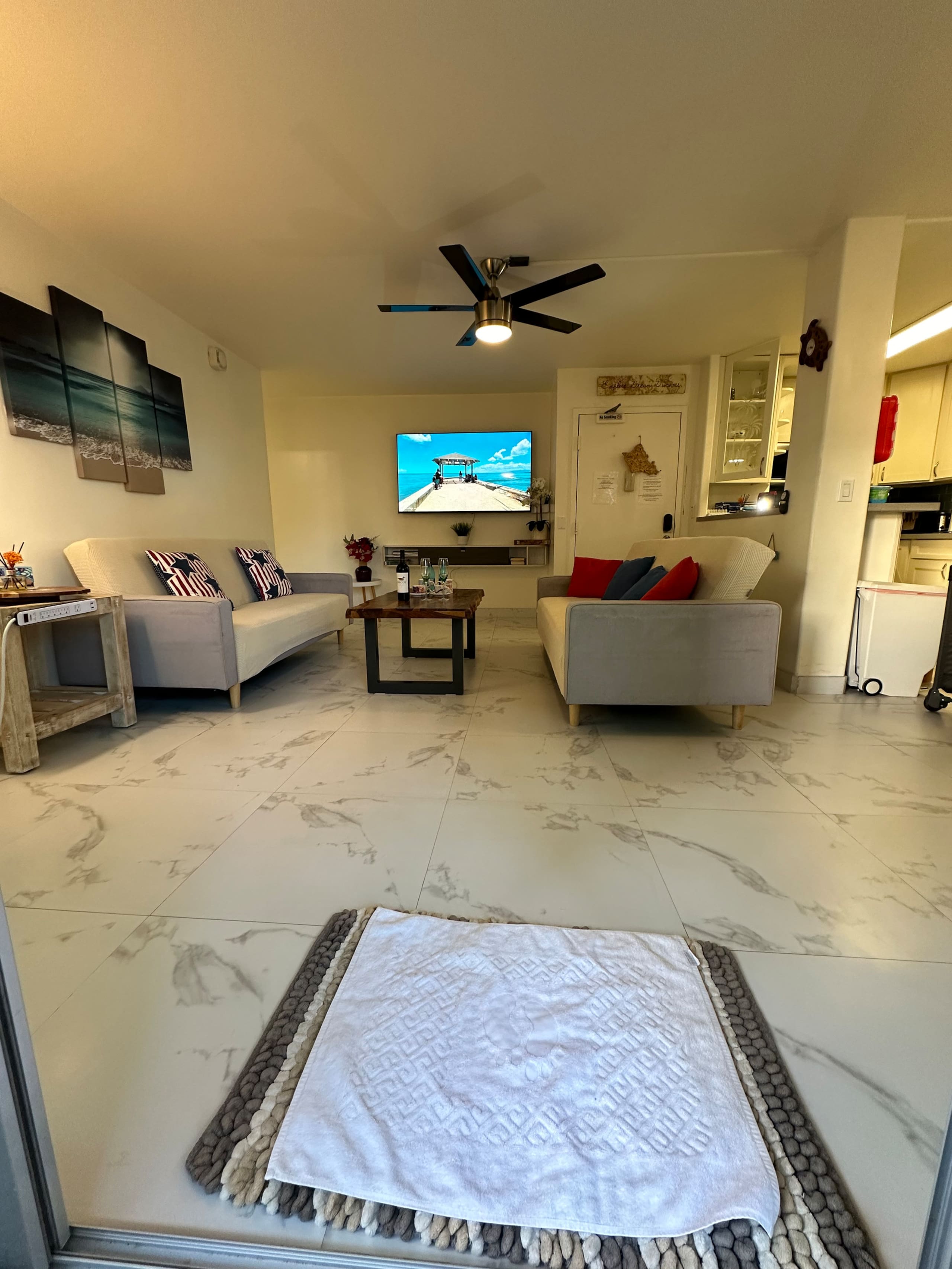Condo in Honolulu · ★4.91 · 2 bedrooms · 7 beds · 2 private baths - Image 7