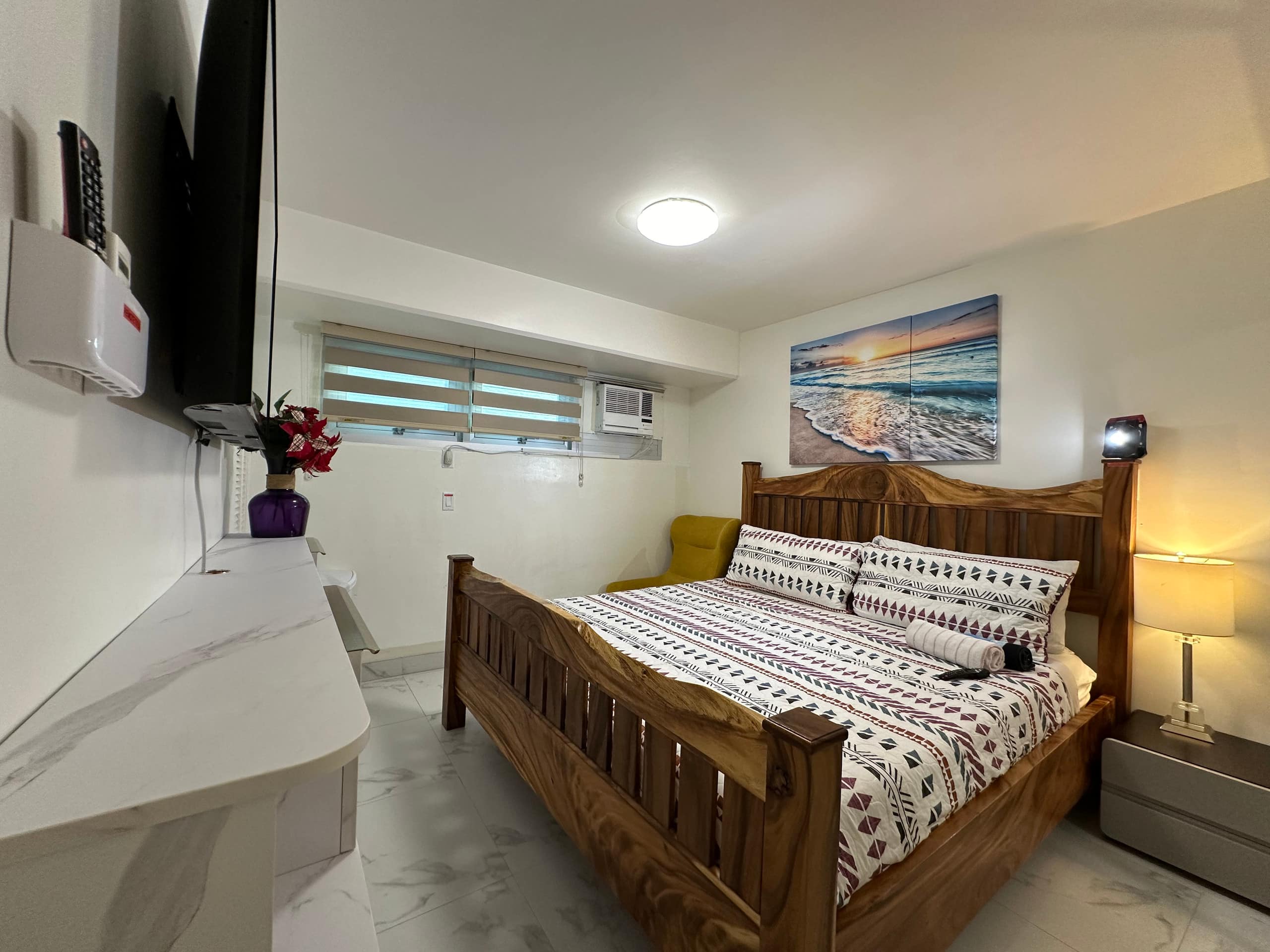 Condo in Honolulu · ★4.91 · 2 bedrooms · 7 beds · 2 private baths - Image 16