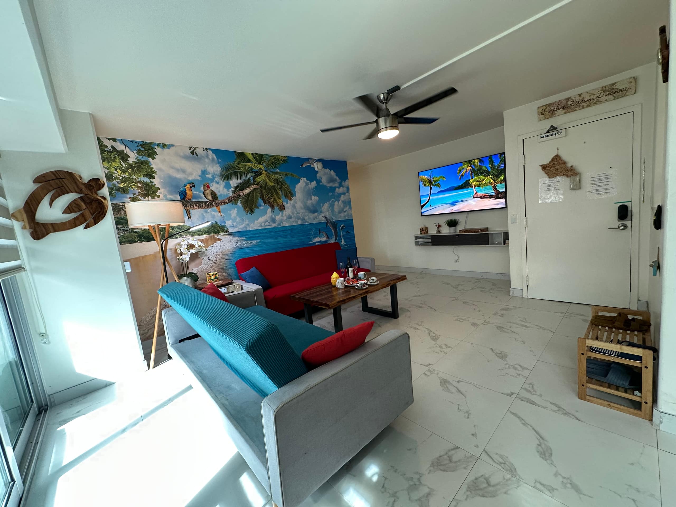 Condo in Honolulu · ★4.91 · 2 bedrooms · 7 beds · 2 private baths - Image 13