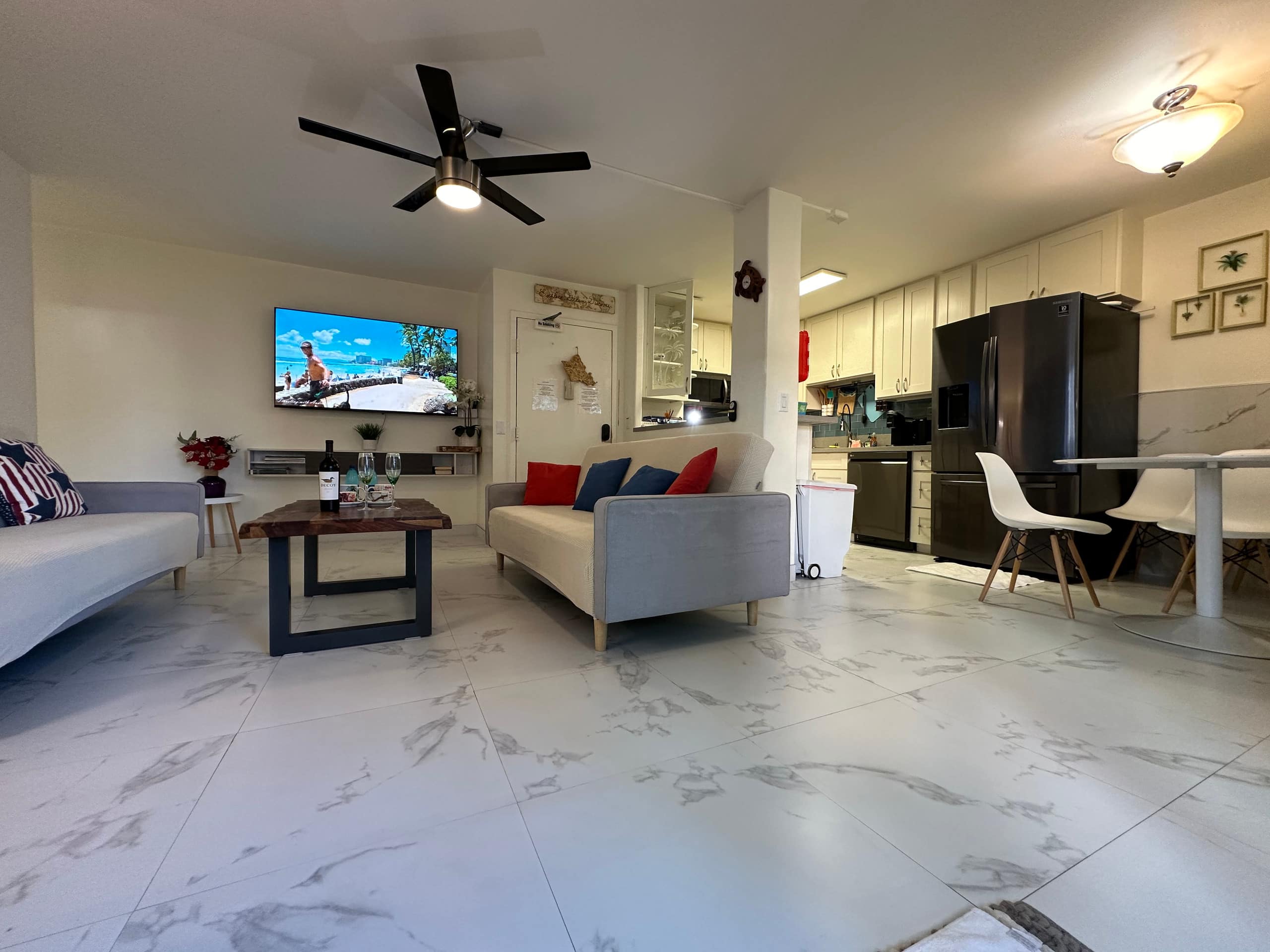Condo in Honolulu · ★4.91 · 2 bedrooms · 7 beds · 2 private baths - Image 6