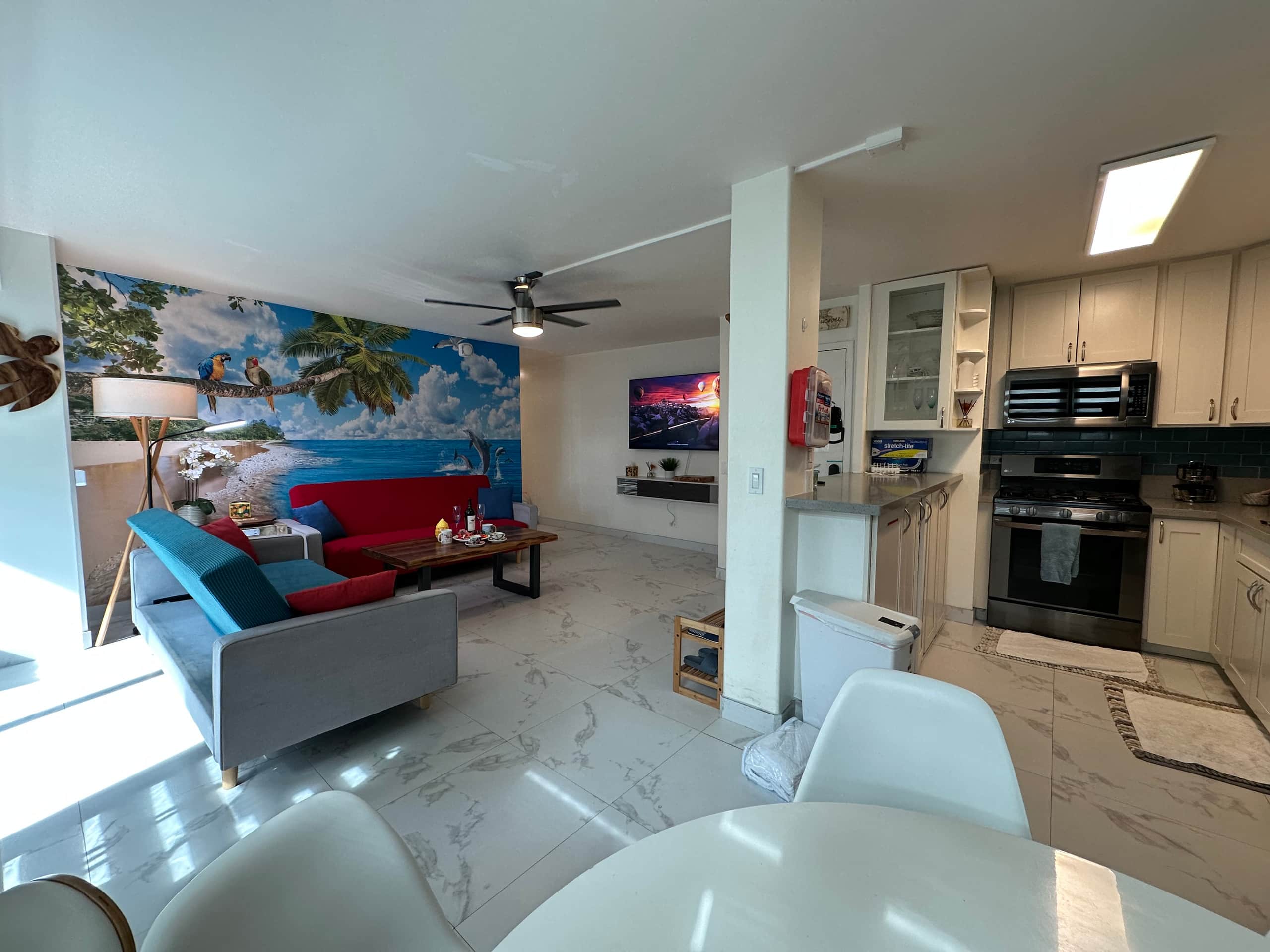 Condo in Honolulu · ★4.91 · 2 bedrooms · 7 beds · 2 private baths - Image 11
