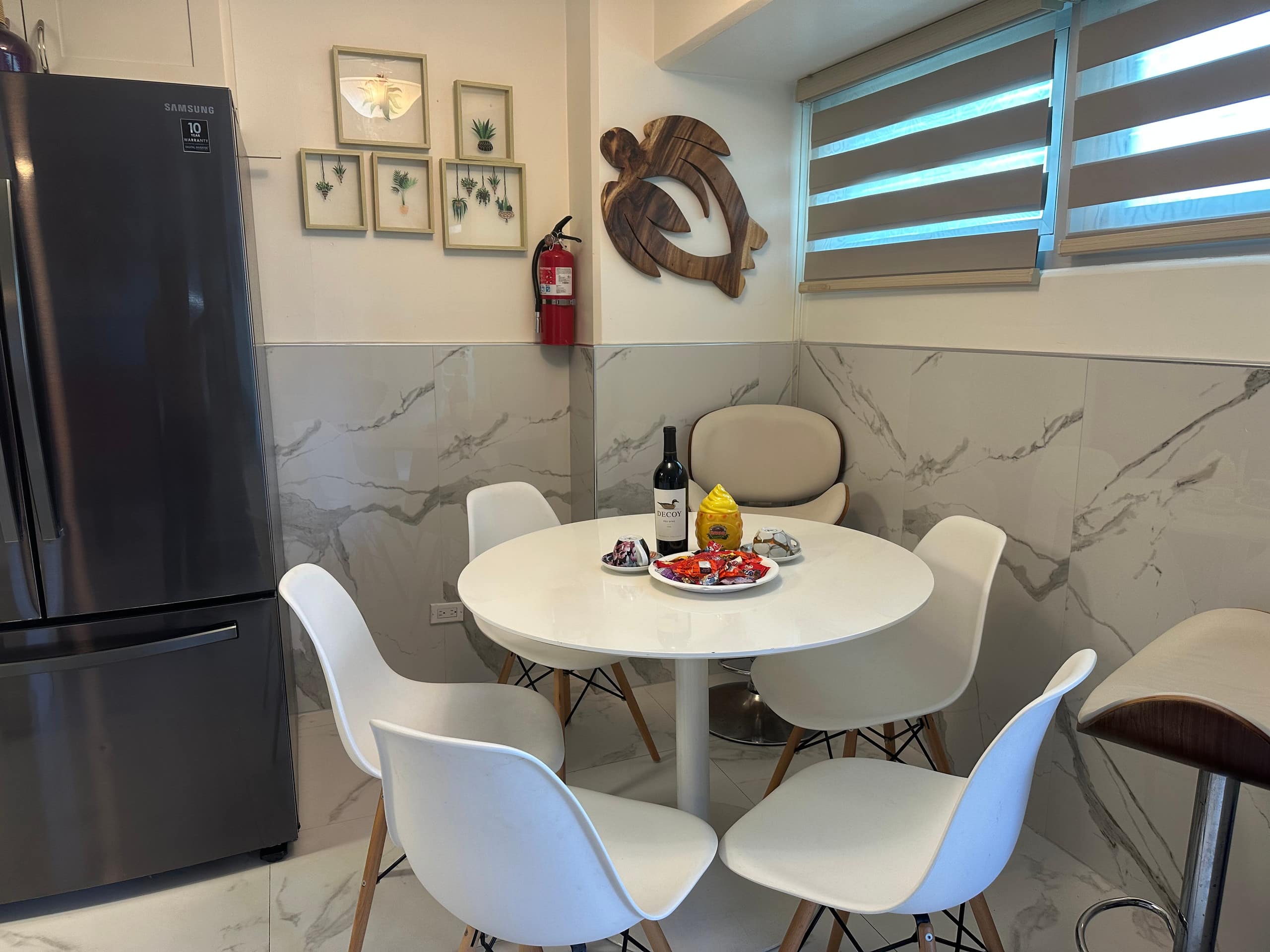Condo in Honolulu · ★4.91 · 2 bedrooms · 7 beds · 2 private baths - Image 10