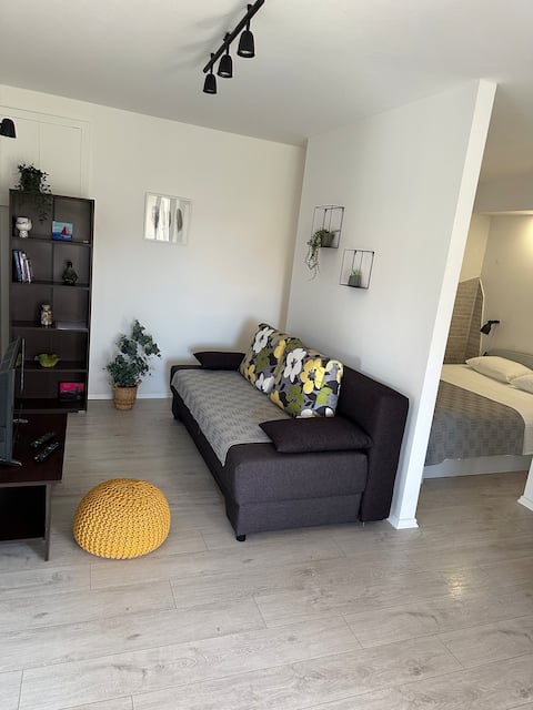 Top performing Airbnb: Lovely one bedroom condo with free parking in Općina Trpanj