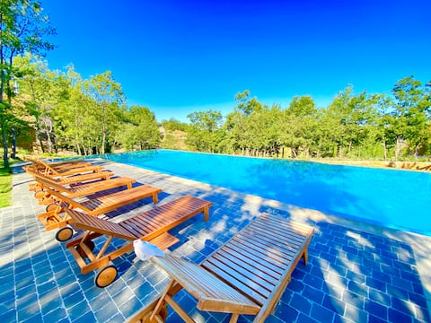 Faqra Getaway | 4BR Duplex • Perfect for Groups