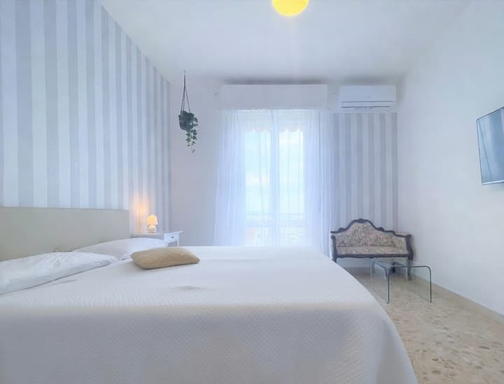 Airport Room - Pisa