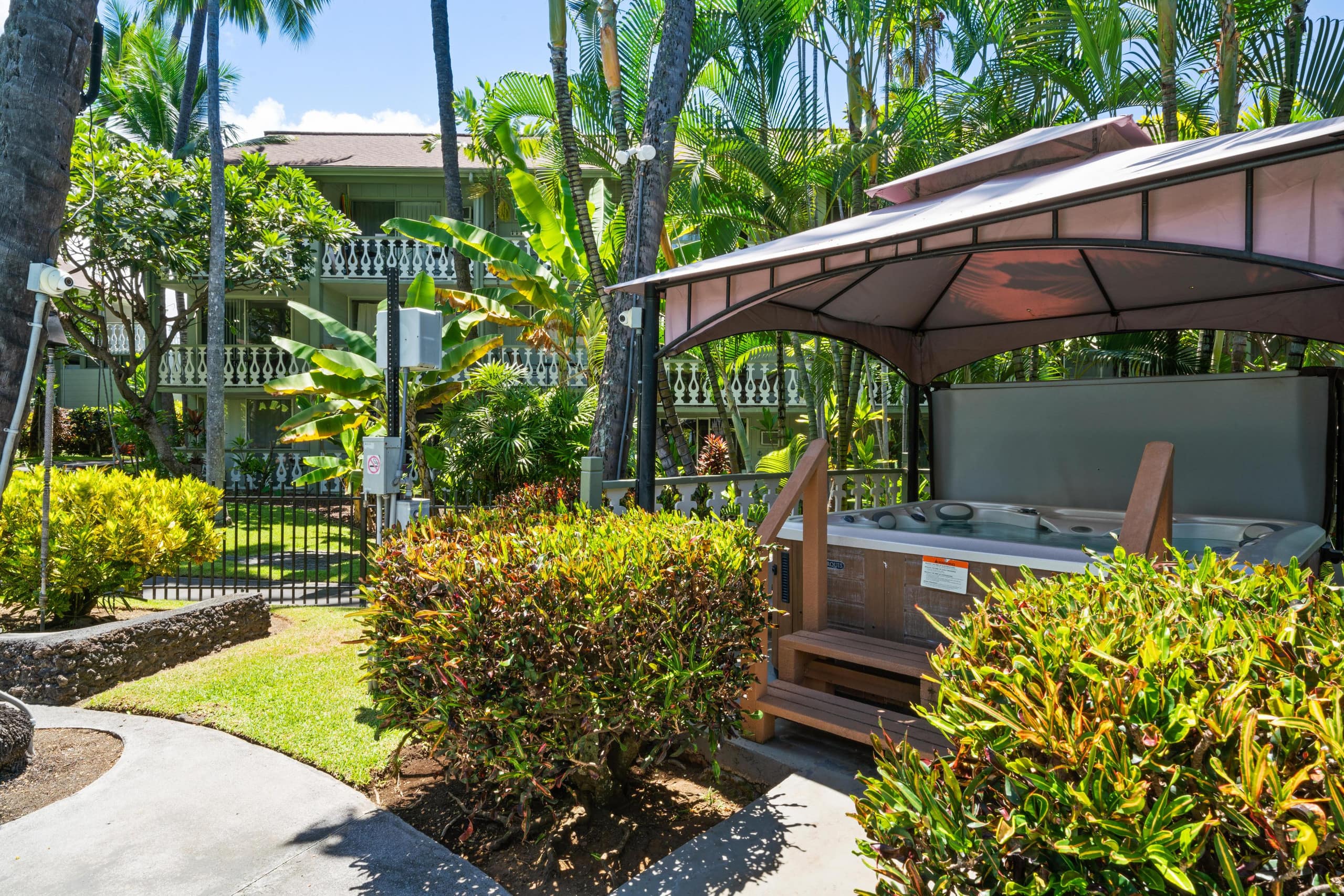 Condo in Kailua-Kona · ★4.58 · 1 bedroom · 2 beds · 1 bath - Image 25