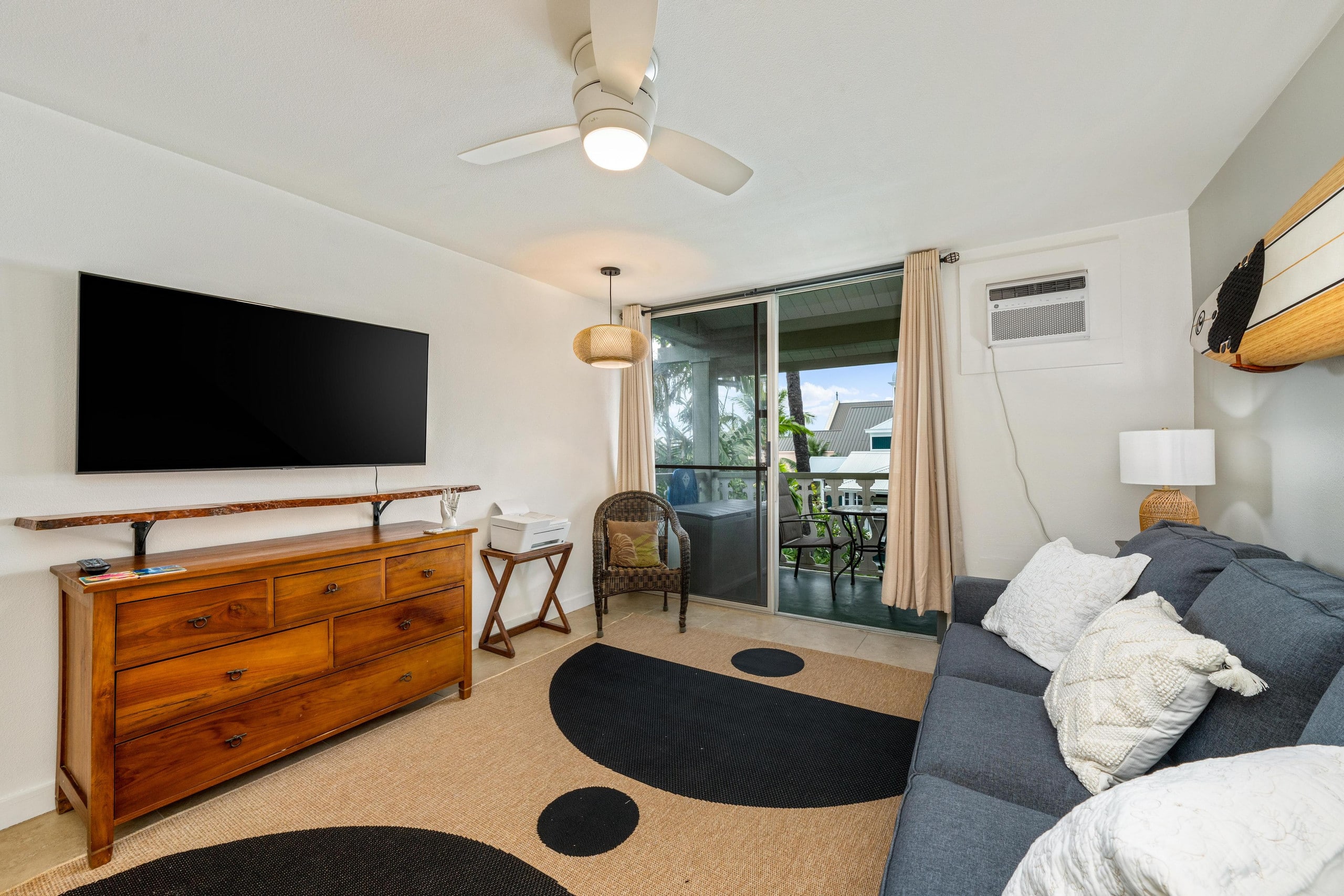 Condo in Kailua-Kona · ★4.58 · 1 bedroom · 2 beds · 1 bath - Image 2