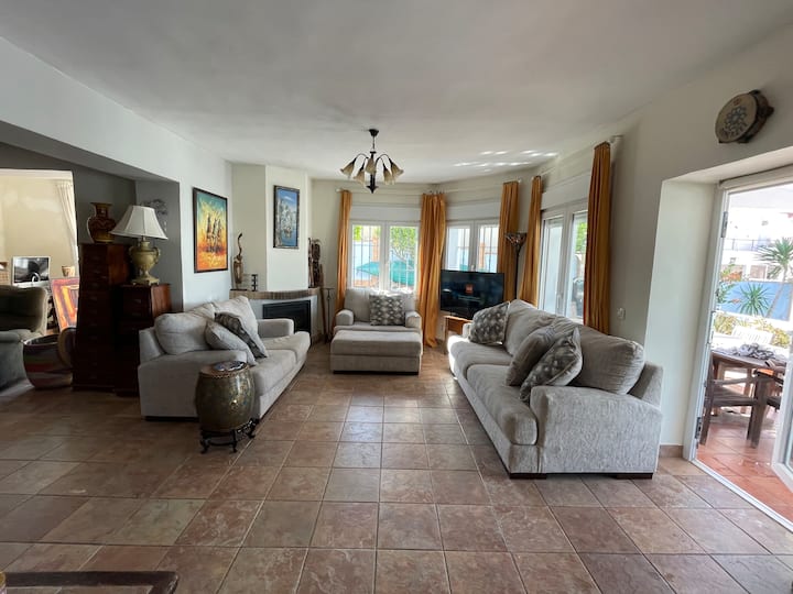 Oceanfront Chalet With Pool - El Puerto de Santa María