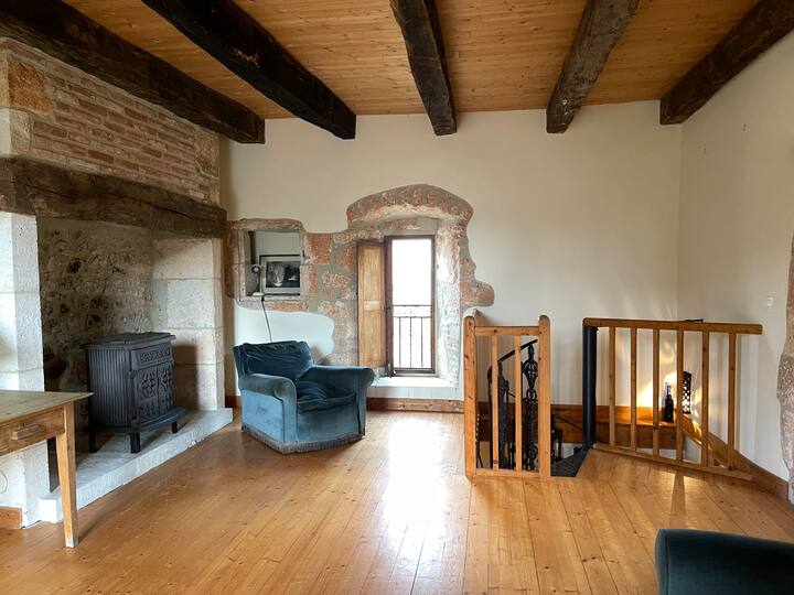 Romantic And Charming 1 Bedroom Cottage - Puy-l'Évêque