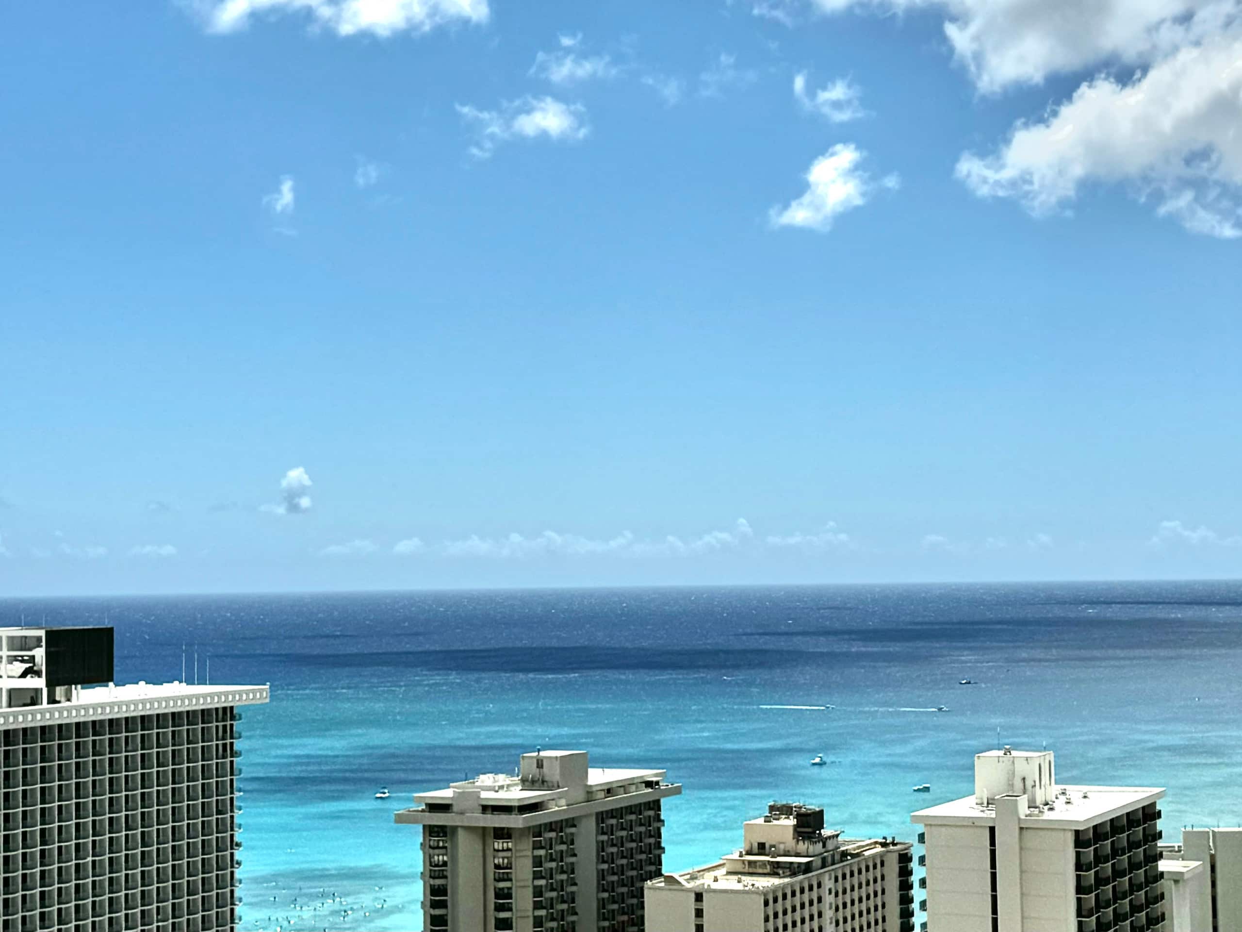 Condo in Honolulu · ★4.94 · Studio · 2 beds · 1 private bath - Image 29