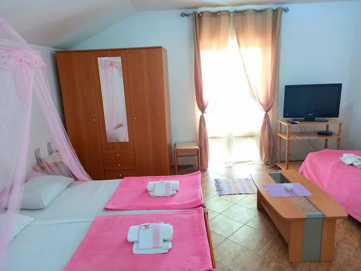Apartment Close To Slovenska Beach - Budva