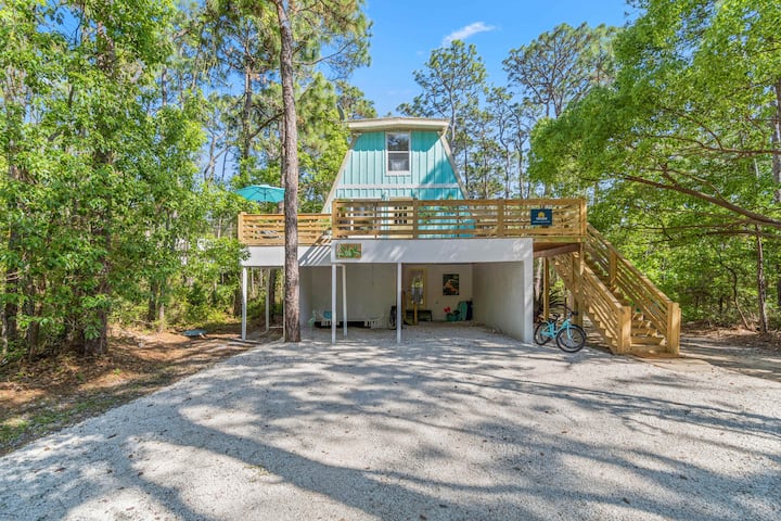 Charming 3br Dog Friendly | Balcony | Firepit - Public Beach, AL
