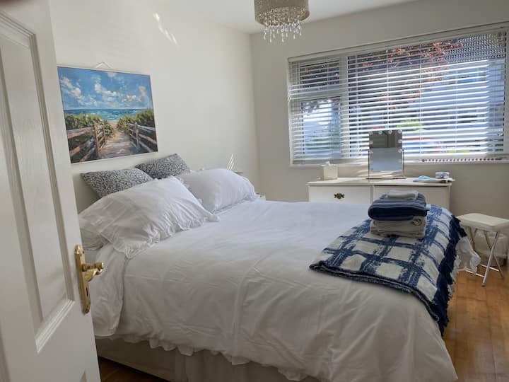 Private 2 Bedroom Annex - Oranmore