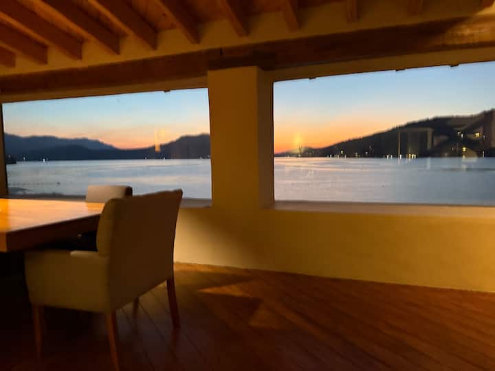 Stunning Sunset Lake Villa With Private Pool & Spa - Valle de Bravo