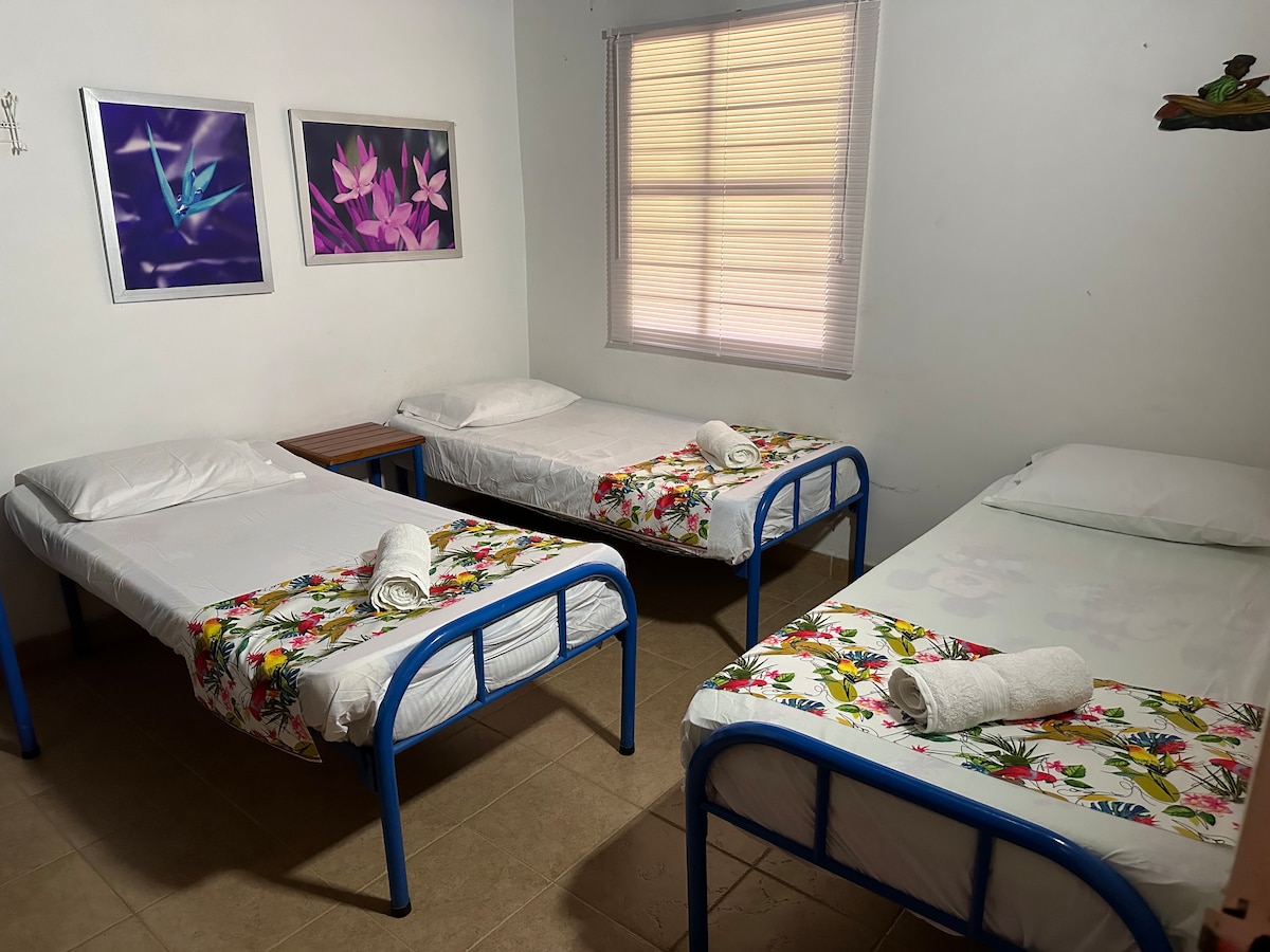 غرفة النوم 2