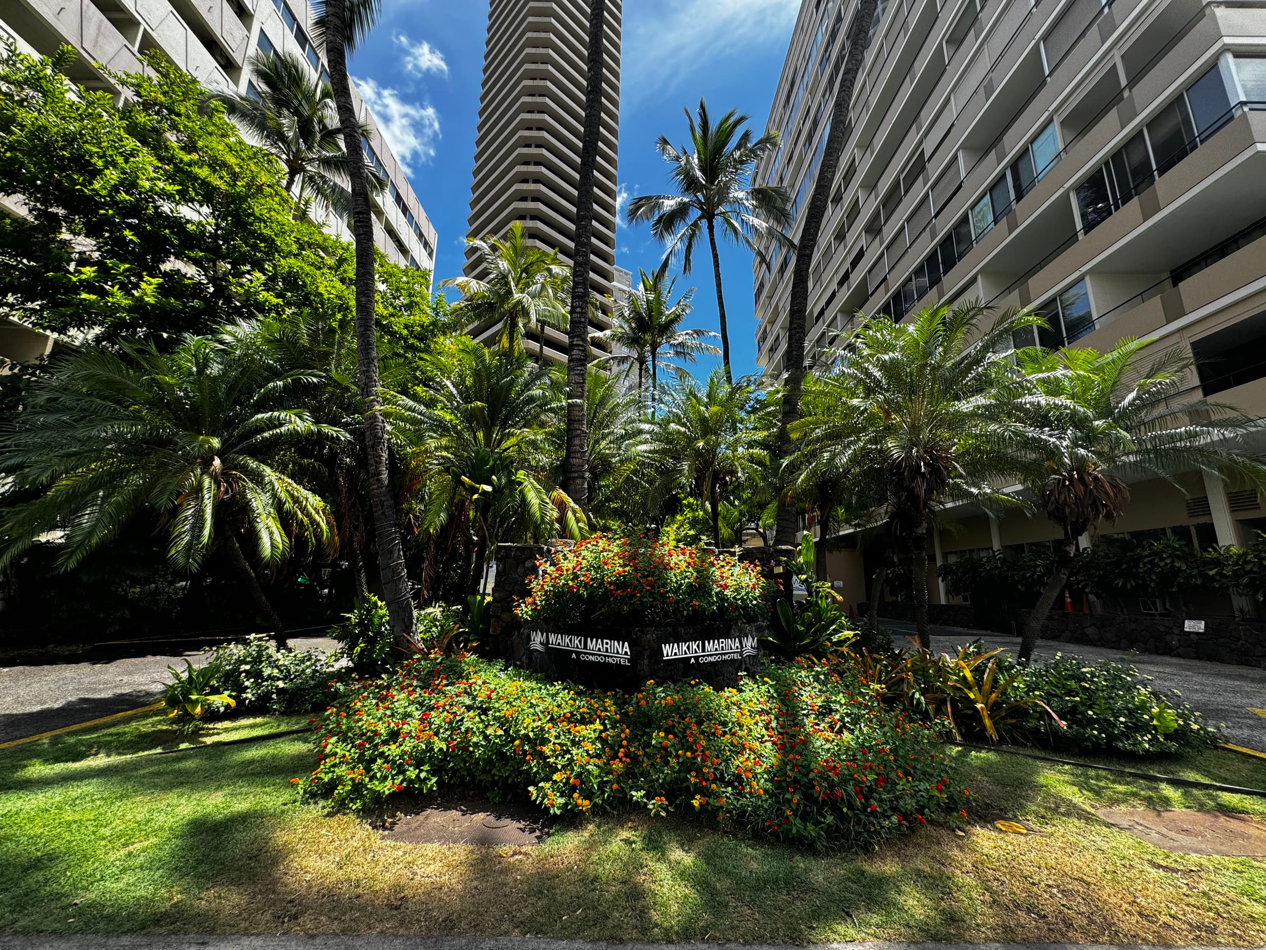 Condo in Honolulu · ★4.86 · Studio · 2 beds · 1 private bath - Image 5