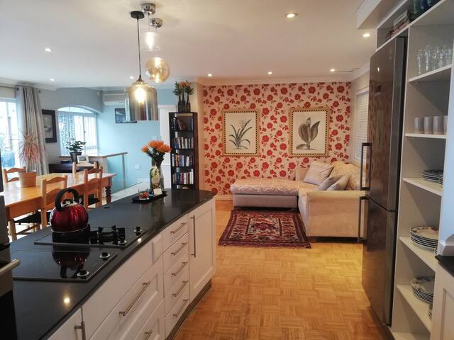 Your Camps Bay getaway gallery image 2