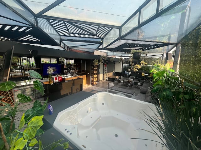 Único PH con terraza, jacuzzi y sauna todo privado
