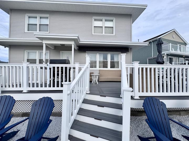 Fire pit in backyard of Jersey Shore beach house rental