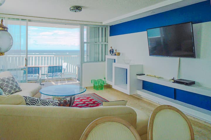 Lffamily Retreat. Right On Beach & Restaurants - San Juan