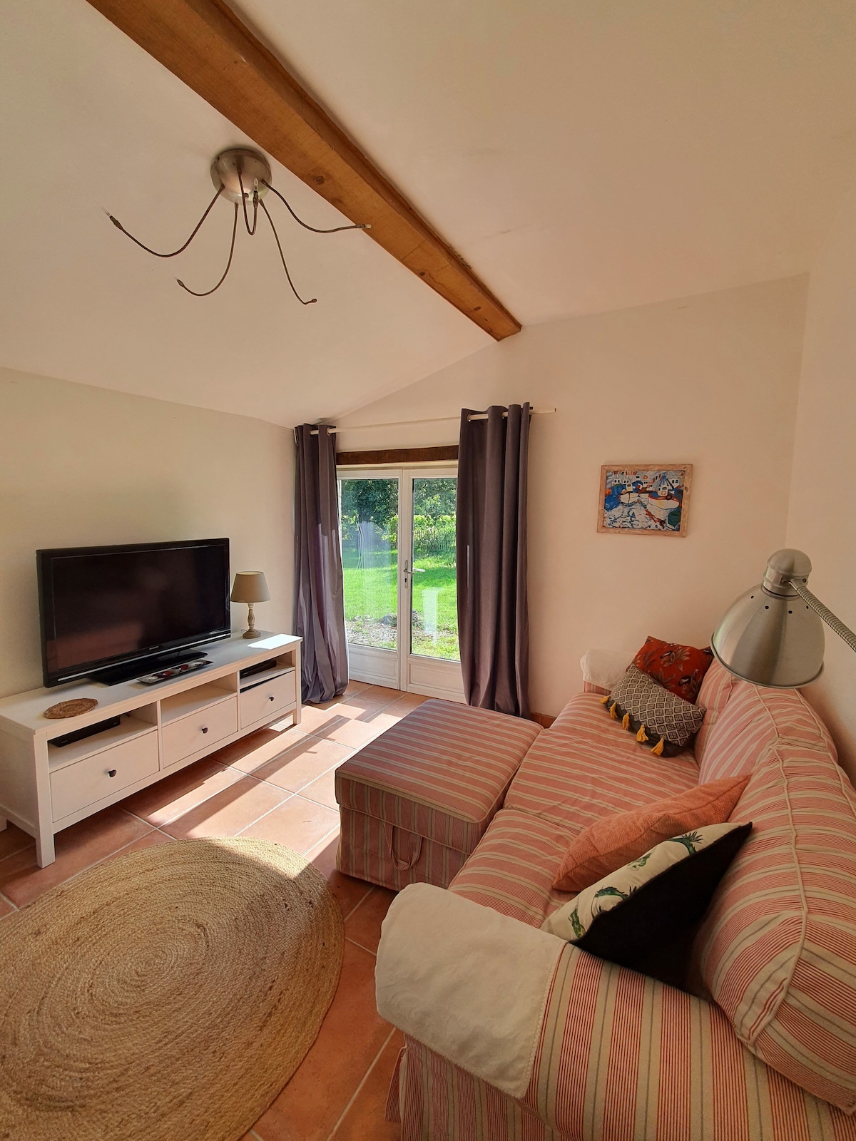 Кауч И единечен кауч на спуштање.