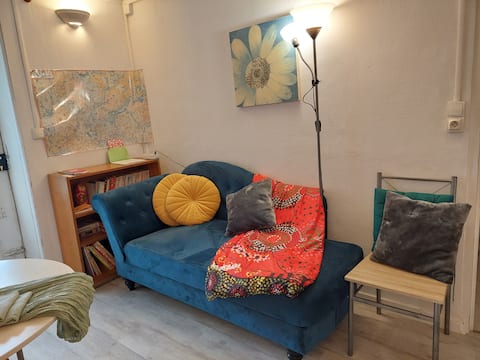Top performing Airbnb: Garden Level in a Cozy House in Caluire Et Cuire