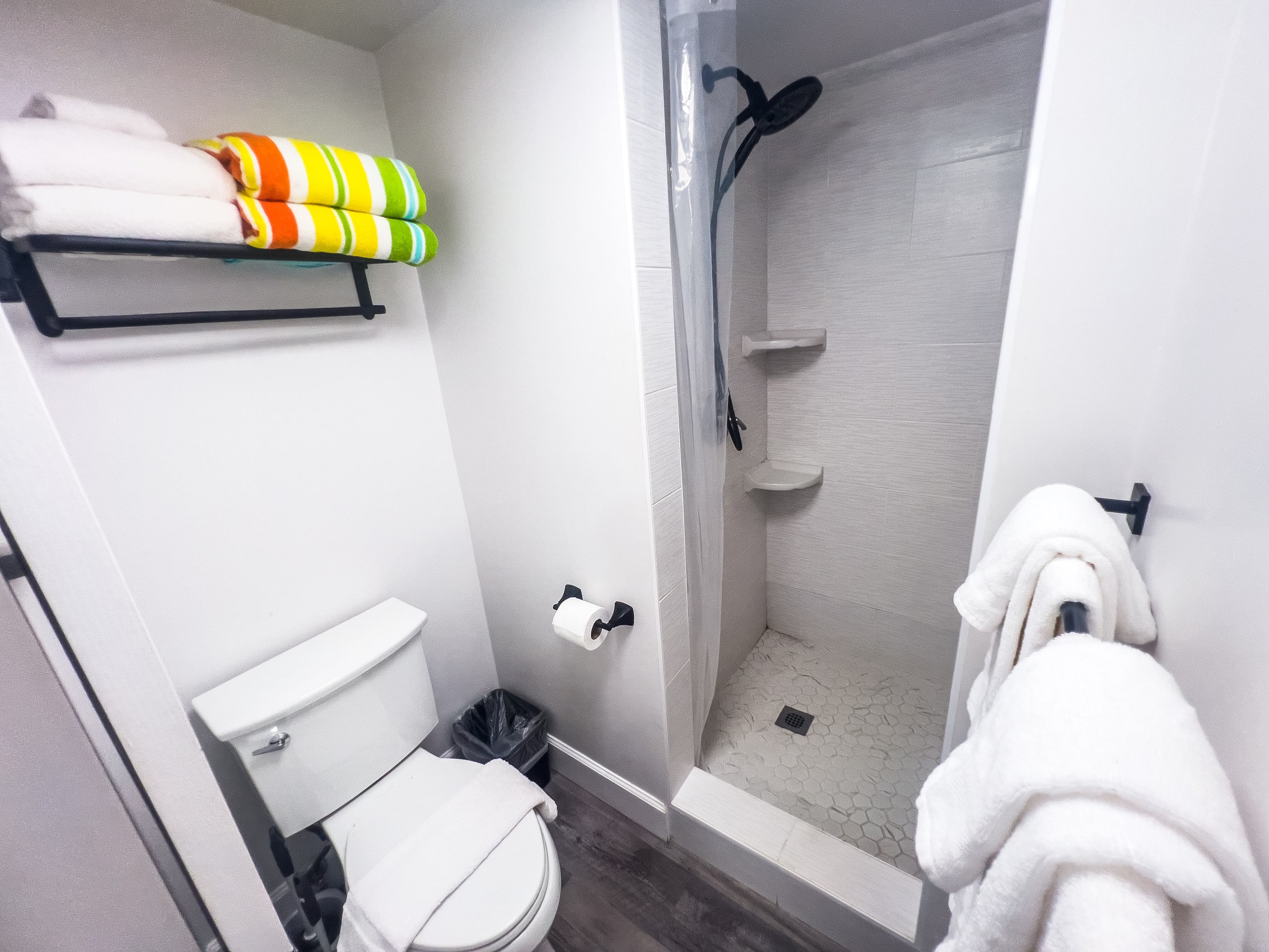 Condo in Honolulu · ★4.87 · Studio · 1 bed · 1 bath - Image 21
