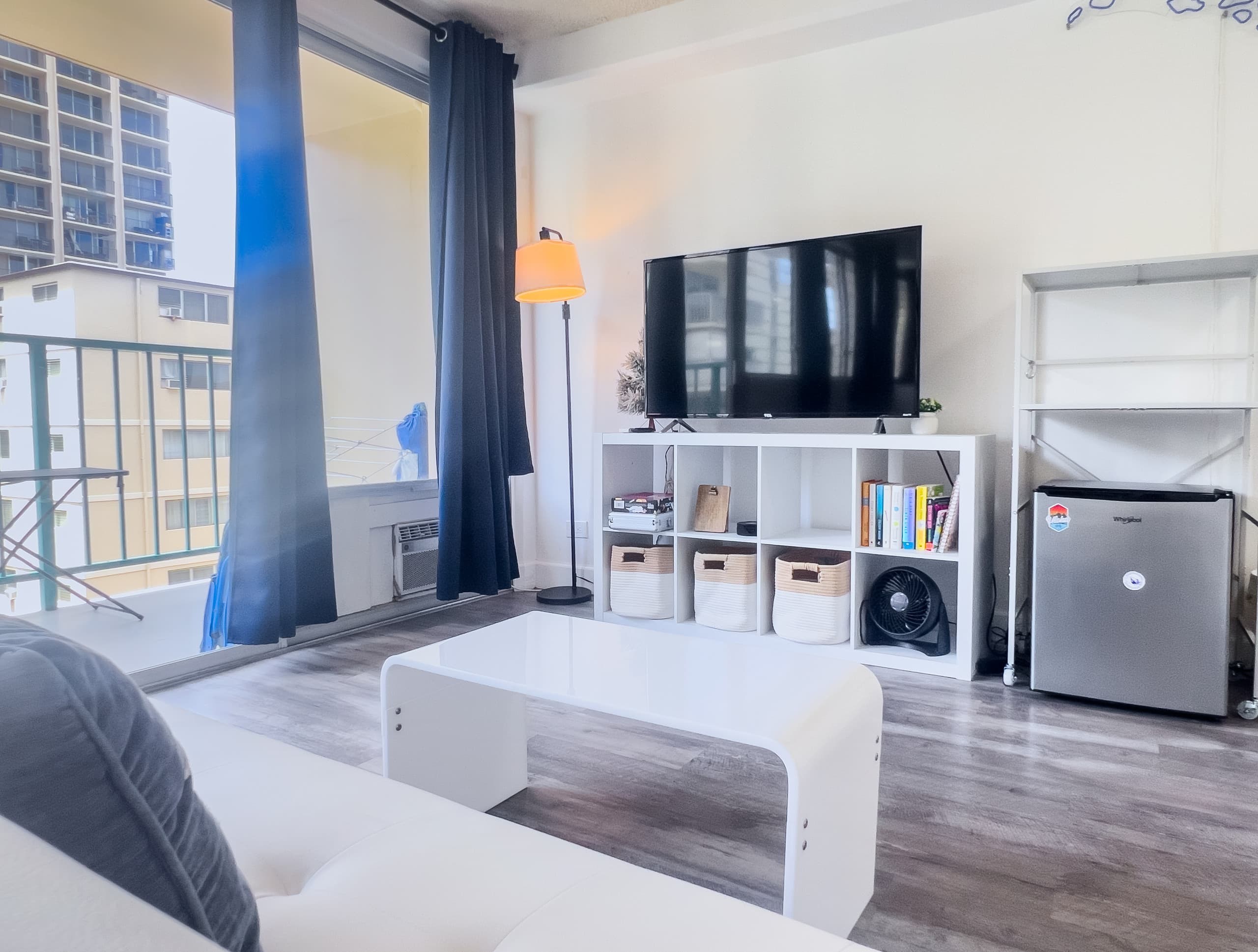 Condo in Honolulu · ★4.87 · Studio · 1 bed · 1 bath - Image 6