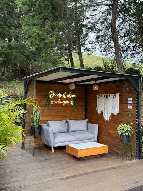 Top performing Airbnb: Chalet with Private Jacuzzi · JMC Airport in Guarne
