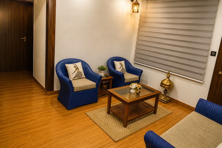 Hillview By Olive's Retreat | Luxe 2 Bhk Apartment - ゴウハティ