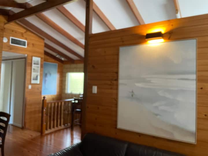 Toolara House  Tin Can Bay - Dog Friendly - Tin Can Bay