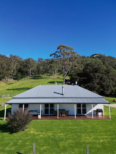 Tilba Farm - Country Farmhouse on the Coast