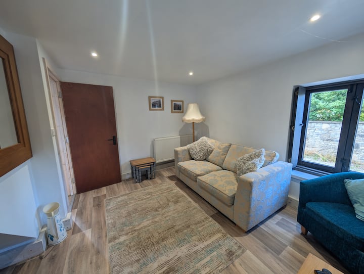 Rural Modern Barn - Sleeps 4 - Cheddar