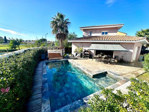 Villa Private Heated Pool 5km from the Sea