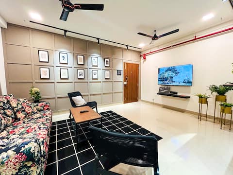 Skyline: Large modern 3BHK APT w/ balcony