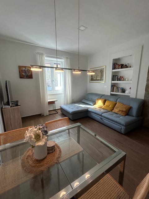 Popular Airbnb listing: Holiday House Izola, 2B App, free parking in Jagodje