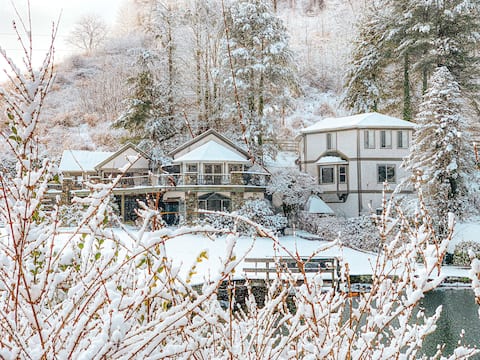 Spend Christmas at Large Estate in the Mountains