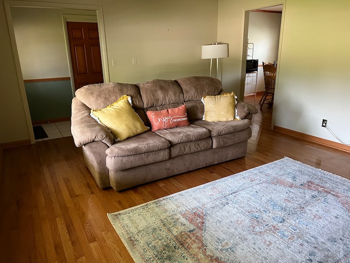 მისაღები ოთახი 2