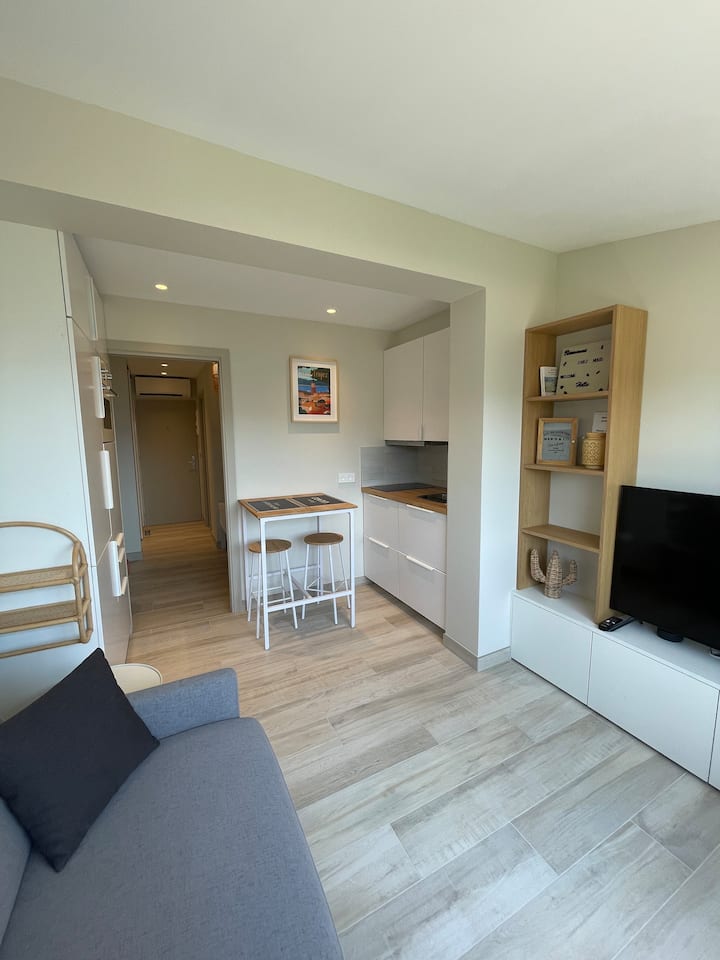 Chez Nous, Appartement Climatisé à La Croix Valmer - Cavalaire-sur-Mer